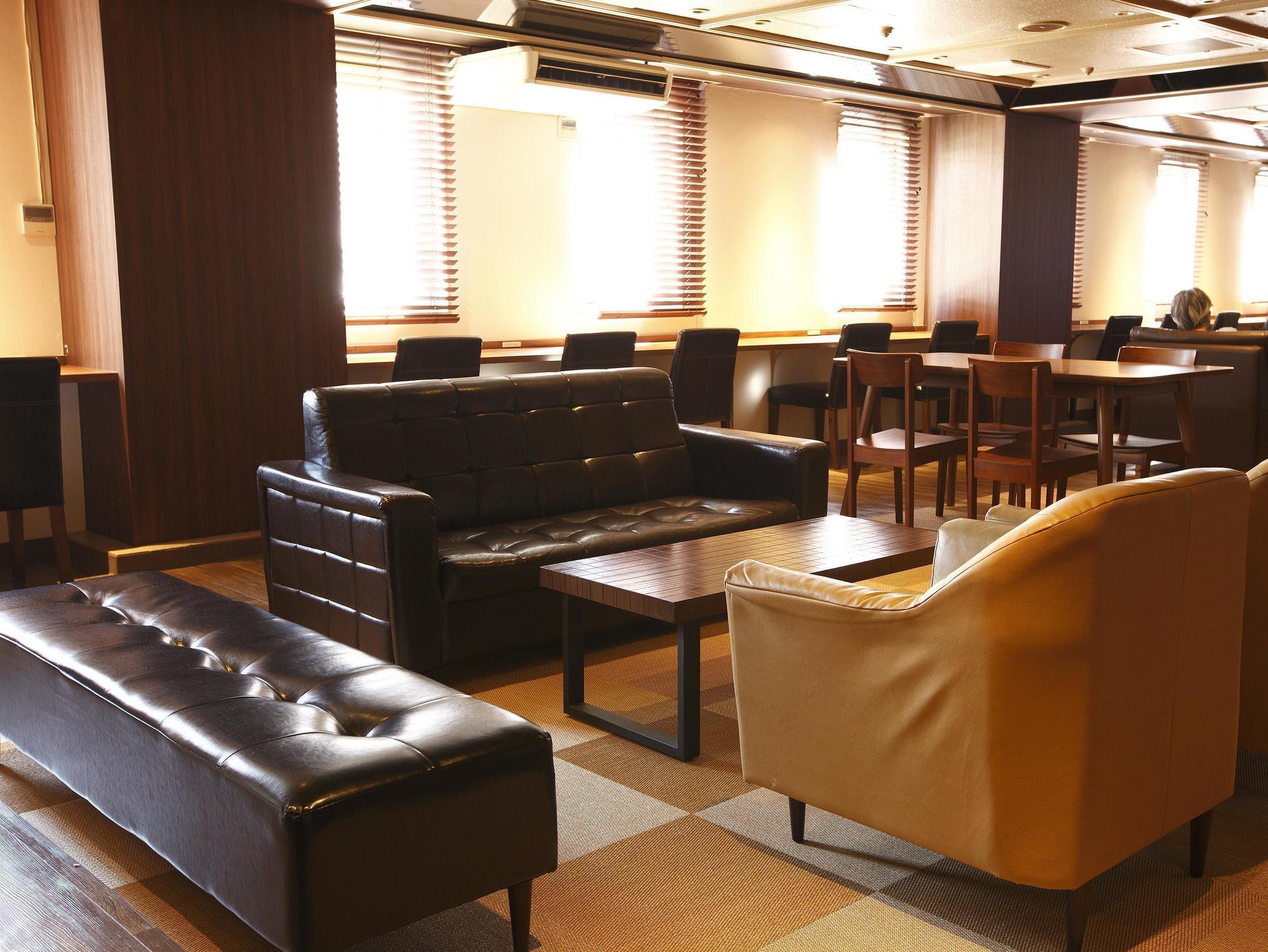 Shinjuku Kuyakusho-Mae Capsule Hotel Токио Экстерьер фото