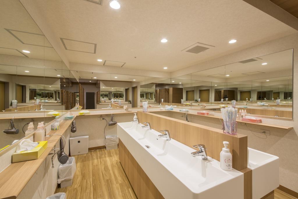 Shinjuku Kuyakusho-Mae Capsule Hotel Токио Экстерьер фото