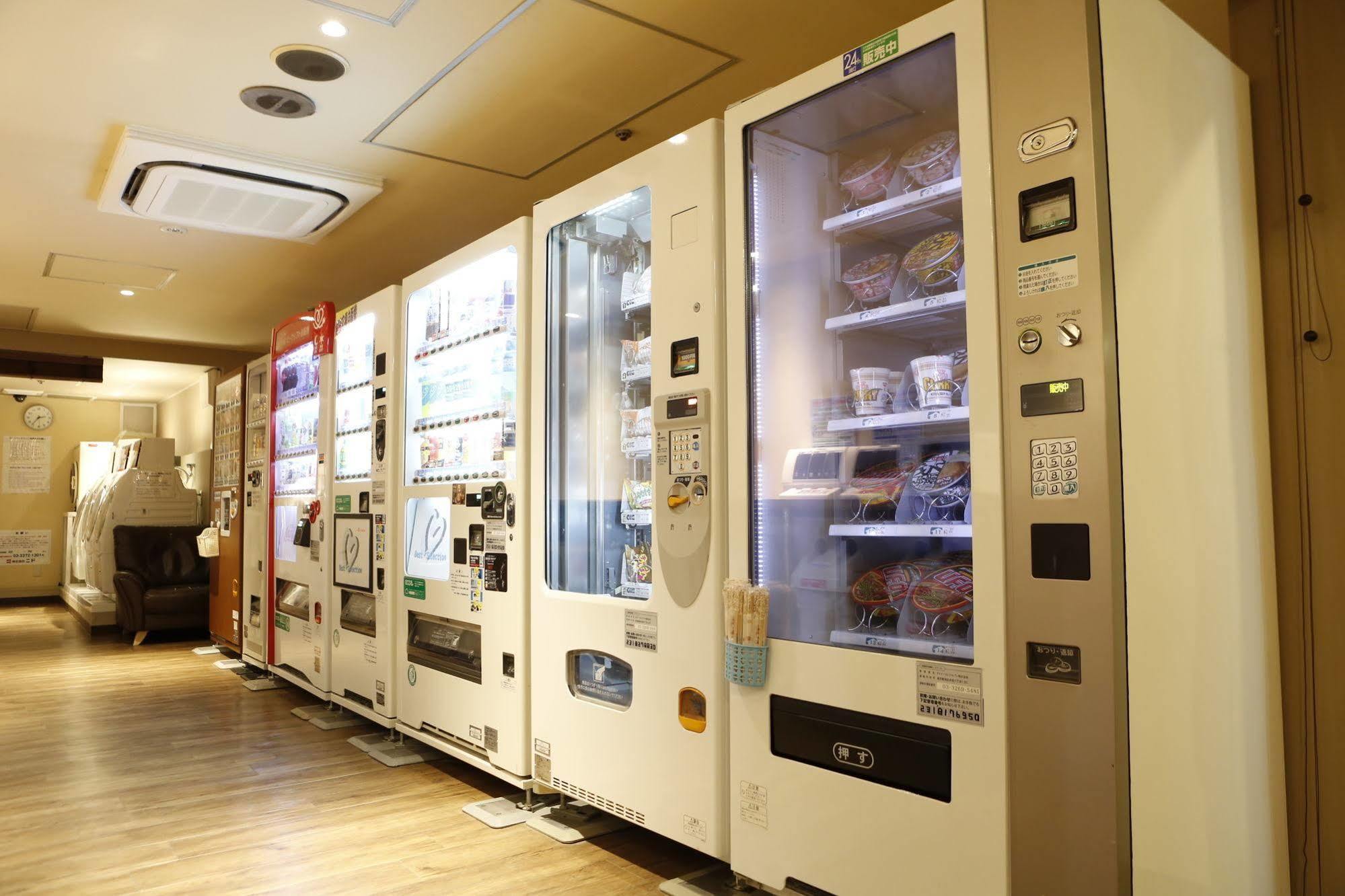 Shinjuku Kuyakusho-Mae Capsule Hotel Токио Экстерьер фото